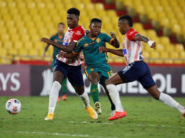 Fluminense empata y escala a la cima del Grupo D