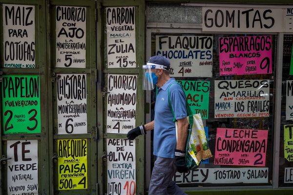 Las autoridades venezolanas hicieron casi 1.500 ajustes de precios en abril - MarketData