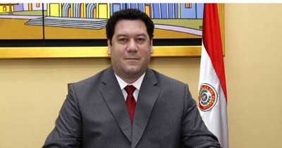 La Nación / “Turi” Capello oficializa candidatura para la concejalía en la lista de “Nenecho” Rodríguez