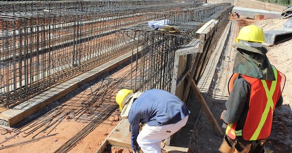 La Nación / Falta de pagos a constructoras pone en riesgo continuidad de las obras públicas