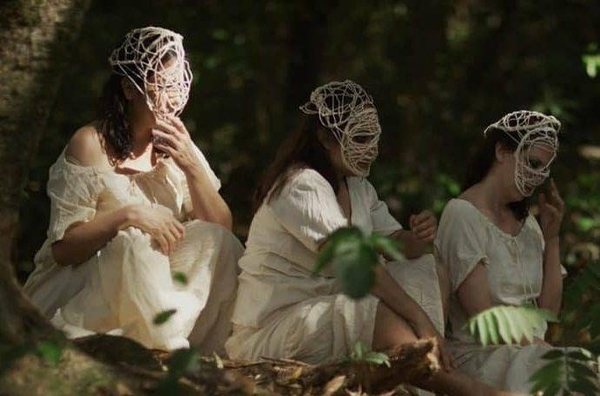 Diario HOY | Proyección audiovisual de la obra “Nación Ocupada”, en la Manzana de la Rivera