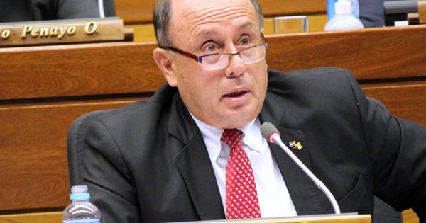 La Nación / Parlasurianos piden su renuncia a Troche o aplicarán la pérdida de investidura