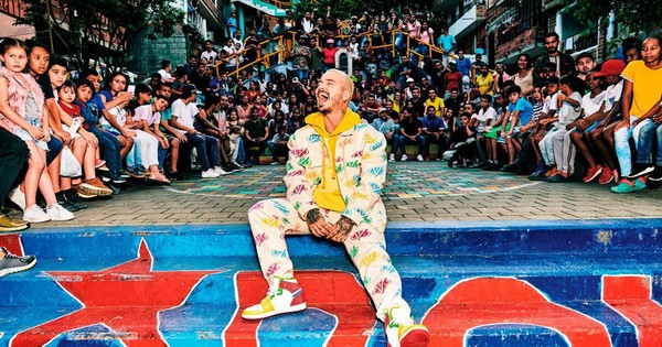 La Nación / J Balvin colorea Amazon Prime con “The Boy from Medellin”