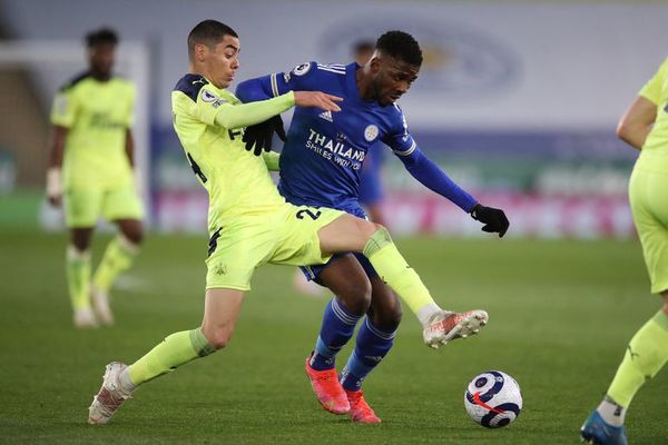 Newcastle, con Almirón, golea al Leicester - Fútbol - ABC Color