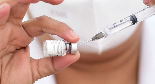 Vacunación anticovid: Salud habilitará registro para extranjeros
