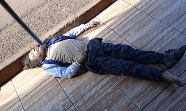 Encuentran muerto a un indigente chileno en el barrio “Villa Elvira” – Diario TNPRESS