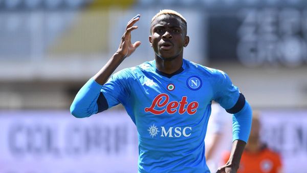 El Napoli mete presión al duelo Juventus-Milan