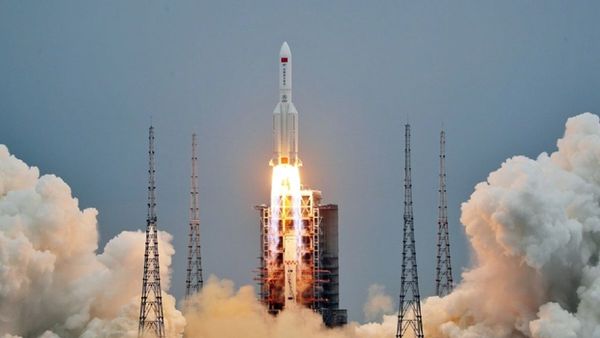 Cohete fuera de control regresa este fin de semana a la Tierra