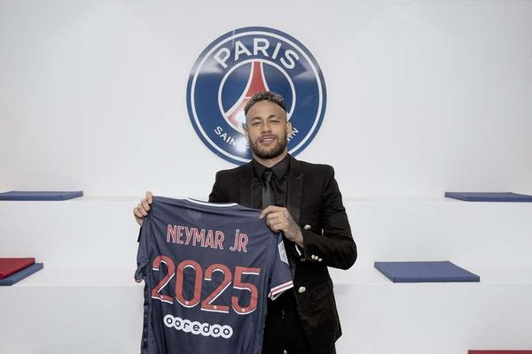 Neymar renueva contrato con el PSG