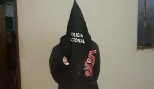 “Jakare” ojepilla, se escondió en ropero, ha opa calabózope y apeligra imputación por abuso sexual en menor