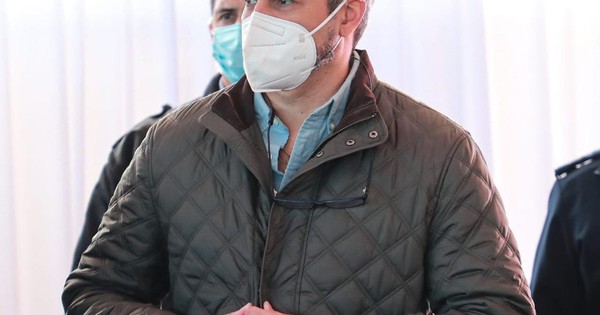La Nación / Ejecutivo no retirará el polémico proyecto de ley que castiga vacunación irregular