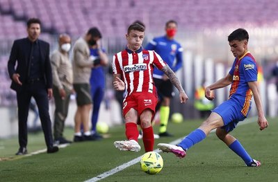 Barcelona-Atlético empatan sin goles y el Real Madrid podría aprovechar