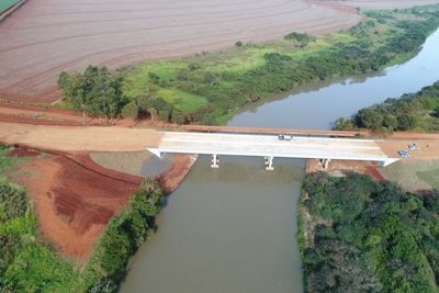 Puente sobre el río Monday está en la última etapa de construcción - La Clave