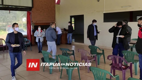 UN ENCUENTRO CON PERIODISTAS TUVIERON DANIEL MLOT Y PABLO NOVOSAD.