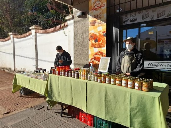 FERIA DEL MONASTERIO EN ENCARNACIÓN
