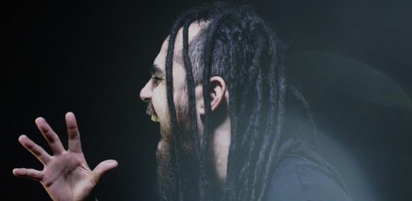 Flou lanza el videoclip de “Mi Centro”, con la participación del artista argentino Corvex | Ñanduti