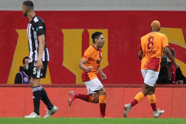 Galatasaray sigue en la puja por la liga - Fútbol - ABC Color