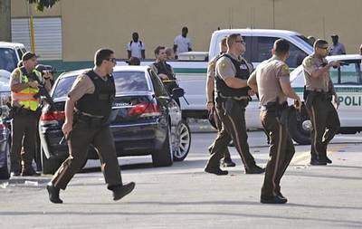 Alerta en Miami: por lo menos tres heridos en un tiroteo en el shopping Aventura Mall | Ñanduti