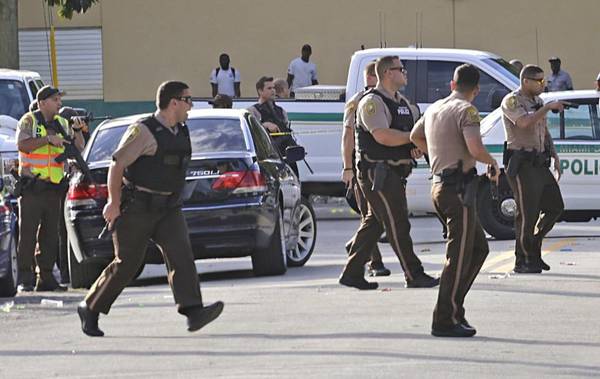 Alerta en Miami: por lo menos tres heridos en un tiroteo en el shopping Aventura Mall | Ñanduti