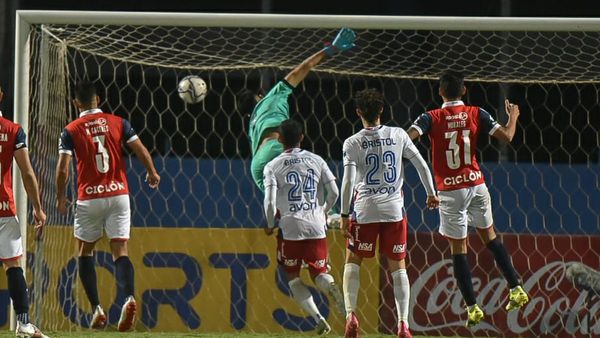 Cerro Porteño no sentencia a Nacional y paga con empate  