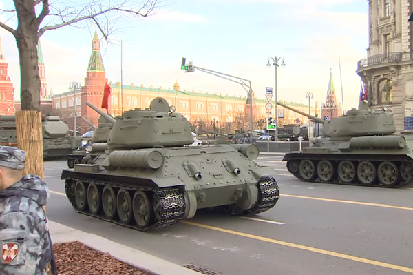 Rusia conmemora el Día de la Victoria con un desfile militar en la Plaza Roja de Moscú