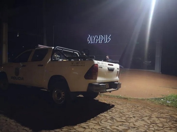 Siguen altos números de muertos por Covid y en Santa Rita se juntan alrededor de 200 para farrear - ADN Digital
