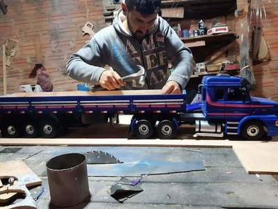 Artesano muestra sus habilidades con la madera en Caaguazú – Prensa 5