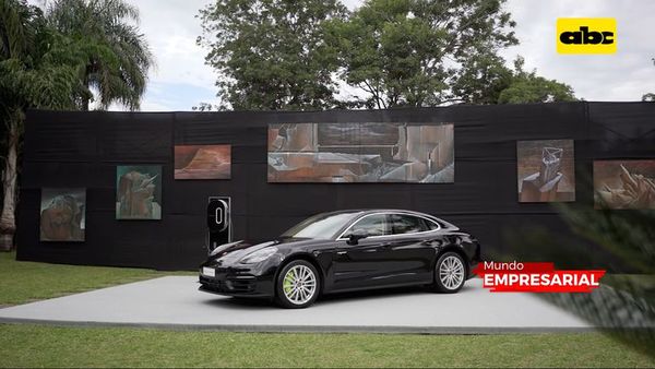 Mundo Empresarial: arribó al país el nuevo Porsche panamera - Mundo empresarial - ABC Color