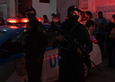 Bolsonaro felicita a la Policía por operativo con 28 muertos en favela de Río - Mundo - ABC Color