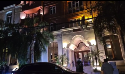 Escrachan a senadora Lilian Samaniego en su propia boda | OnLivePy