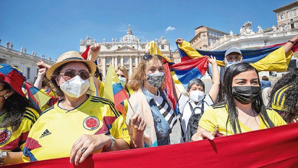 El Papa expresa su preocupación por la violencia en Colombia