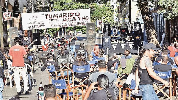 Otro fin de semana con mesas en las calles y bares llenos