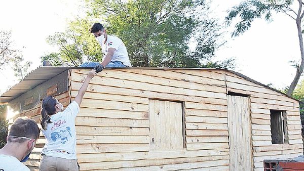 Familias ya cuentan con las nuevas viviendas de emergencia en el Bañado