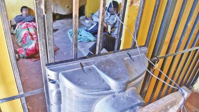 Comisarías se reinventan en modo Covid y funcionan como cárceles