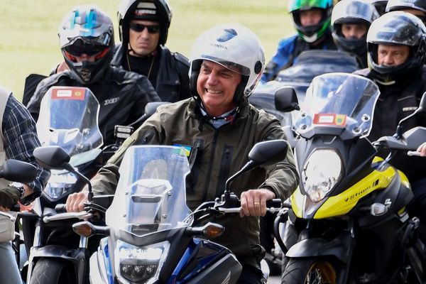 Jair Bolsonaro encabezó una multitudinaria movilización en plena segunda ola de coronavirus | Ñanduti