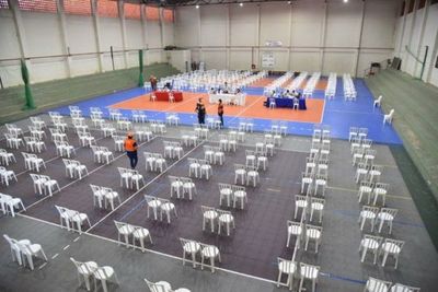 Campaña de vacunación no llega y adultos mayores no se vacunan
