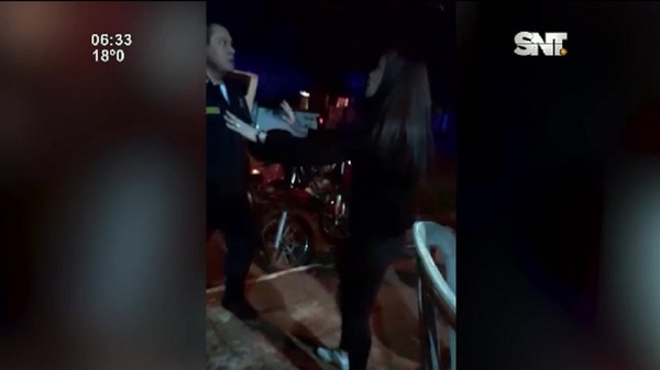 Conflictos entre vecinos y policías en Itá Paso - Encarnación - SNT