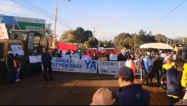 Franqueños se movilizan aguardando respuesta del MOPC