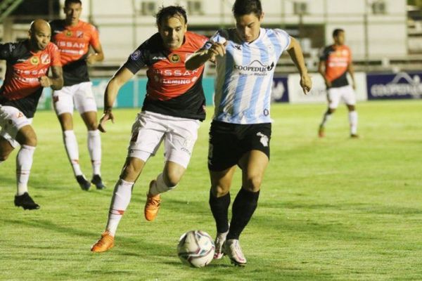 Guaireña y River Plate firman opaco empate en Villarrica