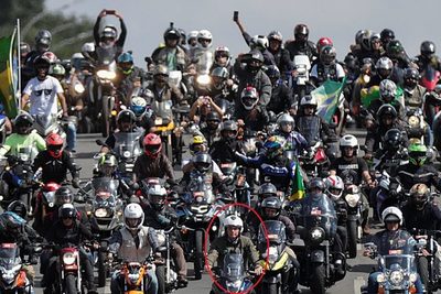 Bolsonaro encabezó una multitudinaria movilización en plena segunda ola del Covid - ADN Digital
