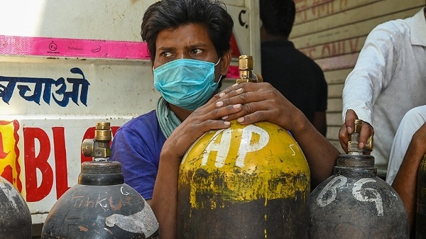 India superó los 4.000 muertos diarios, España con desconfinamiento y Bolsonaro movilizó | .::Agencia IP::.