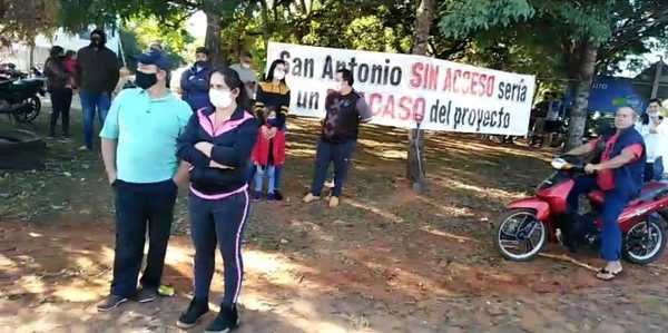 Pobladores de San Antonio se movilizan para exigir acceso a su comunidad - Noticiero Paraguay