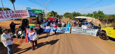 Cierran acceso a la zona de obras del puente de Integración  - ABC en el Este - ABC Color