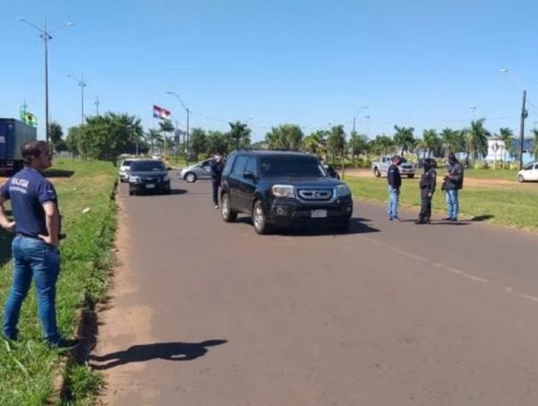 Asaltan a funcionarios de una gasolinera en Pedro Juan Caballero · Radio Monumental 1080 AM