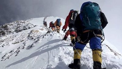China planea demarcar frontera en la cima del Everest debido al coronavirus