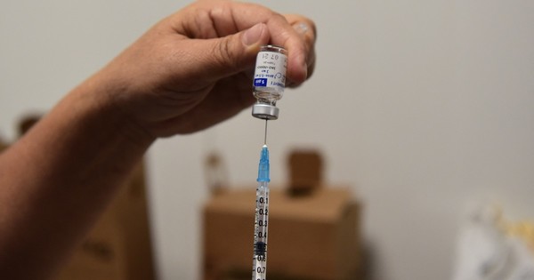 La Nación / Paraguay sigue esperando aprobación del Fondo Ruso para producir vacunas