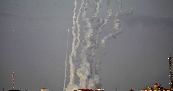 La Nación / Jerusalén fue atacada con cohetes lanzados desde la Franja de Gaza