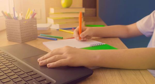 ¡Tomen notas! Instan a estudiantes a poner denuncias por sobrecarga de tareas en educación virtual