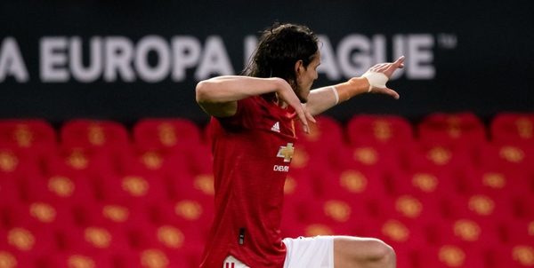 Edinson Cavani amplía su contrato con el Manchester United
