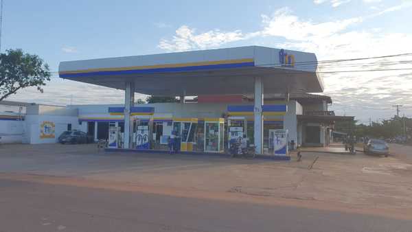 Asaltantes llevan millonario botín de un servicentro de Concepción | Radio Regional 660 AM